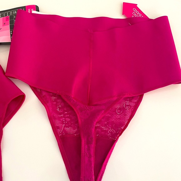 Maidenform shaper x 2 .Thong lace small. Magenta - Picture 4 of 5